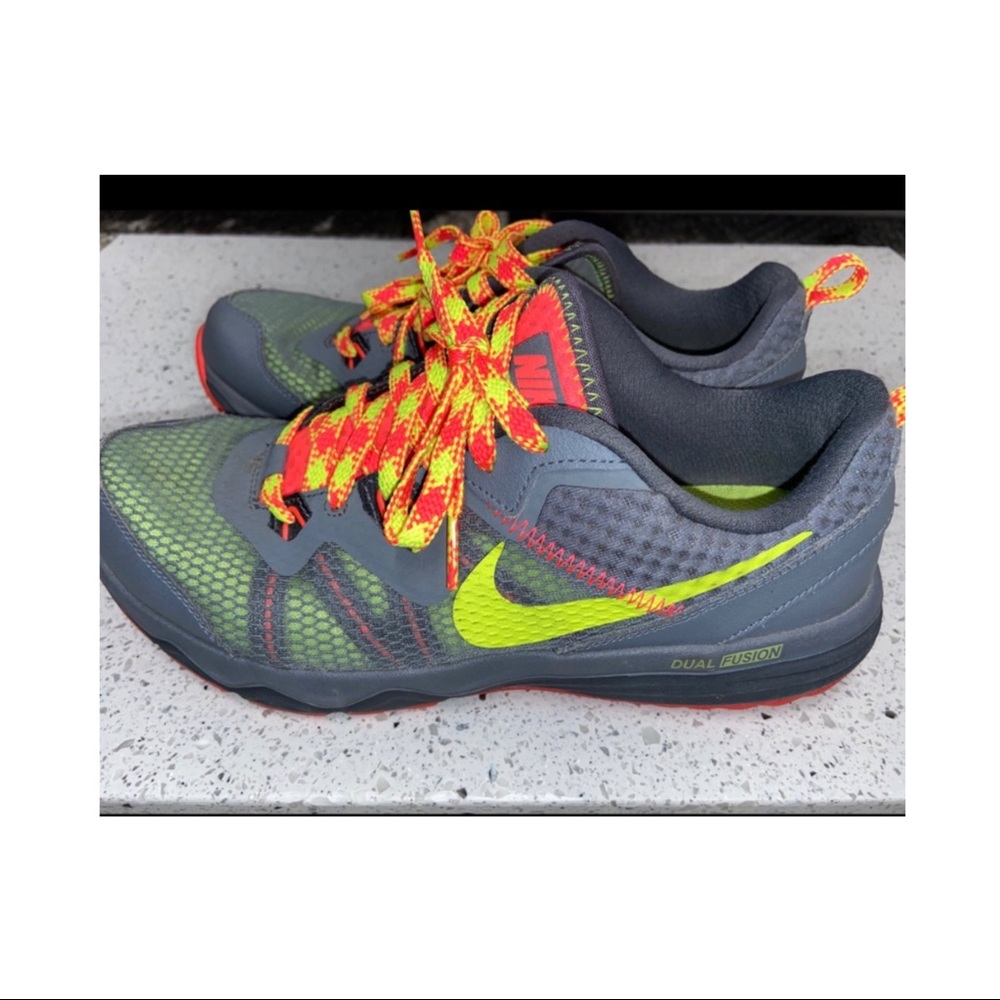 NIKE | Women’s Tennis Shoe